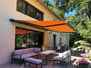 pose de store banne à Louannec et Perros-guirec