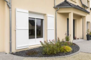 pose volet battant PVC sur mesure à perros Guirec et Louannec